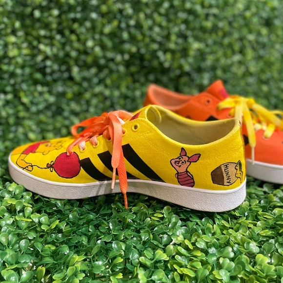 Adidas 8.5 custom winnie the pooh, only use ones - Picture 4 of 7